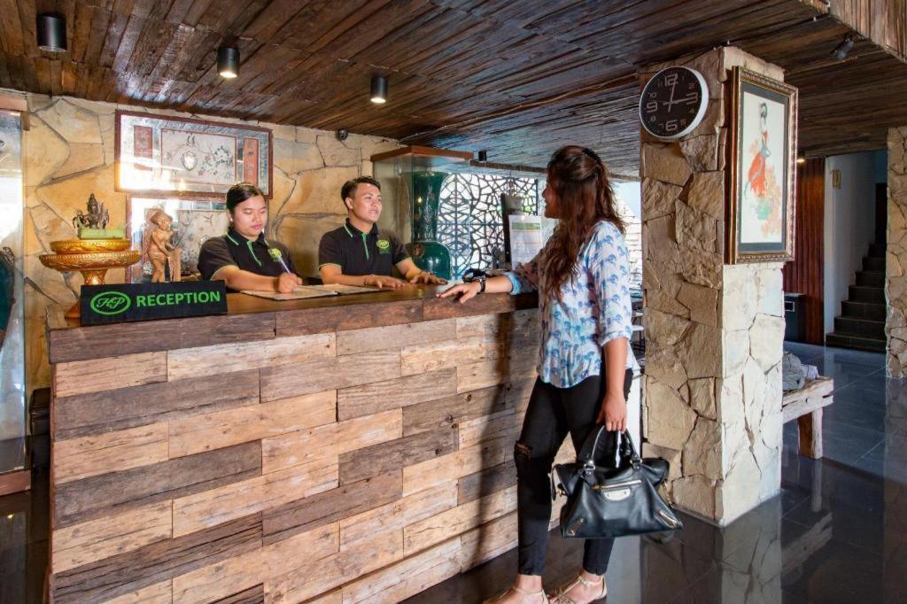 Hadi Poetra Hotel Kuta Lombok Esterno foto