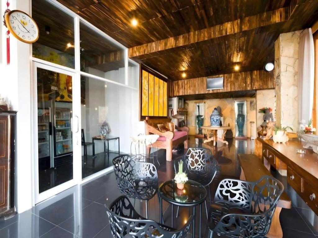 Hadi Poetra Hotel Kuta Lombok Esterno foto