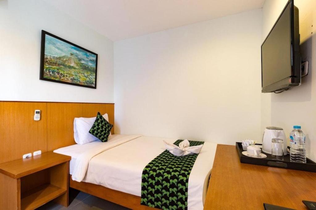 Hadi Poetra Hotel Kuta Lombok Esterno foto