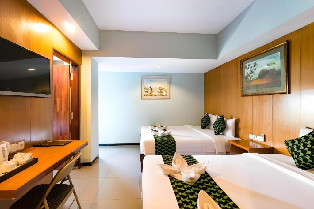 Hadi Poetra Hotel Kuta Lombok Esterno foto
