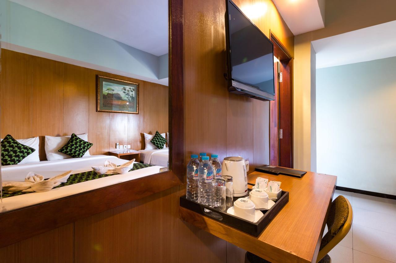 Hadi Poetra Hotel Kuta Lombok Esterno foto